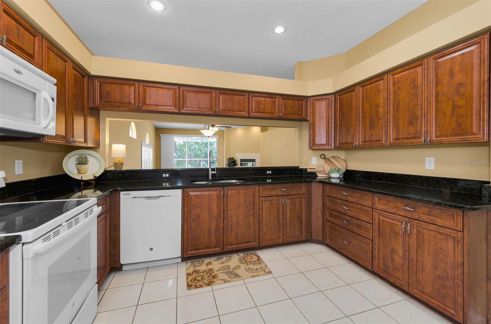 CRESCENT OAKS COUNTRY CLUB 2 - Residential