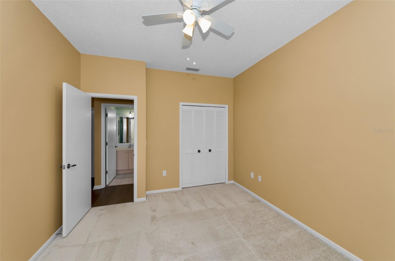 CRESCENT OAKS COUNTRY CLUB 2 - Residential