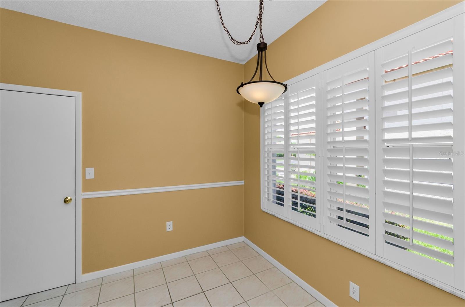CRESCENT OAKS COUNTRY CLUB 2 - Residential