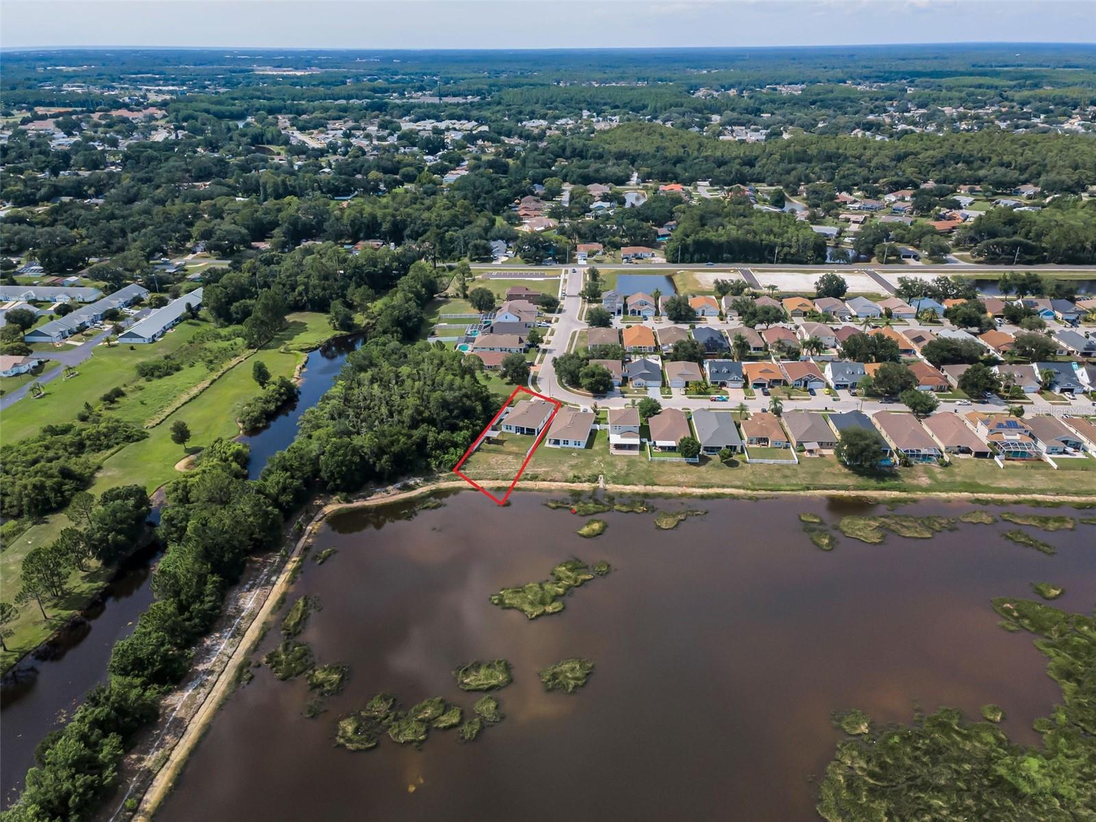 RIVERCHASE - Residential