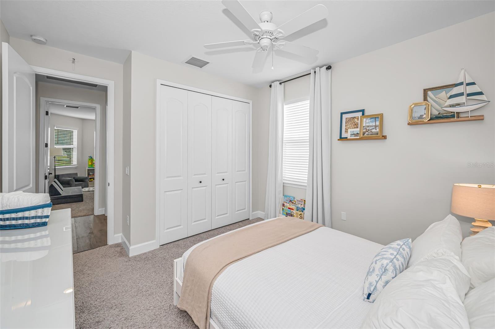 RIVERCHASE - Residential