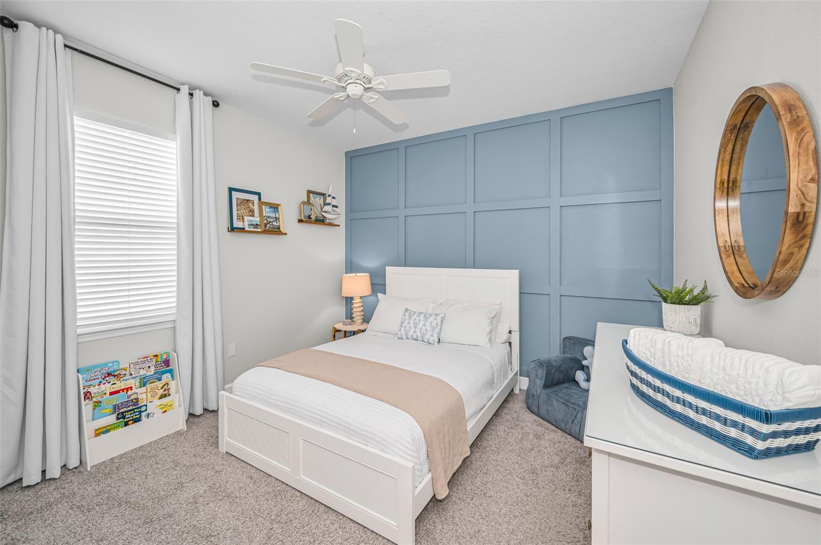RIVERCHASE - Residential