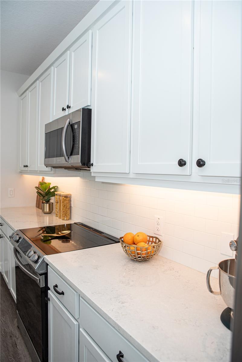 RIVERCHASE - Residential