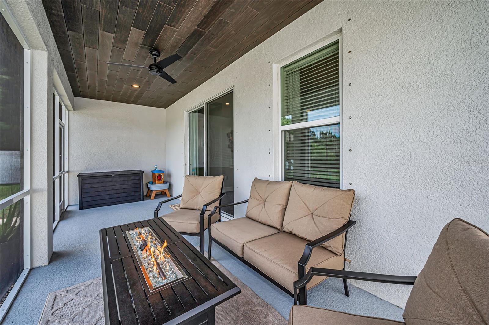 RIVERCHASE - Residential