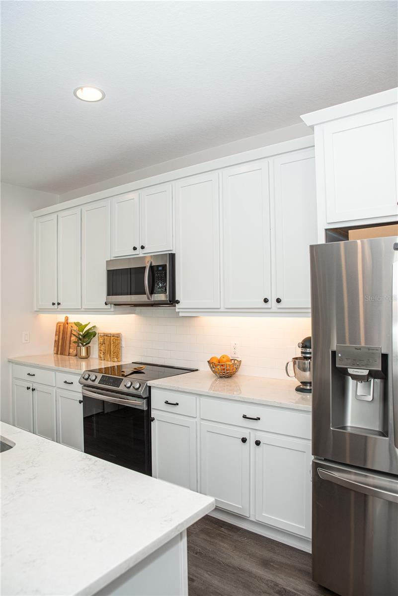 RIVERCHASE - Residential