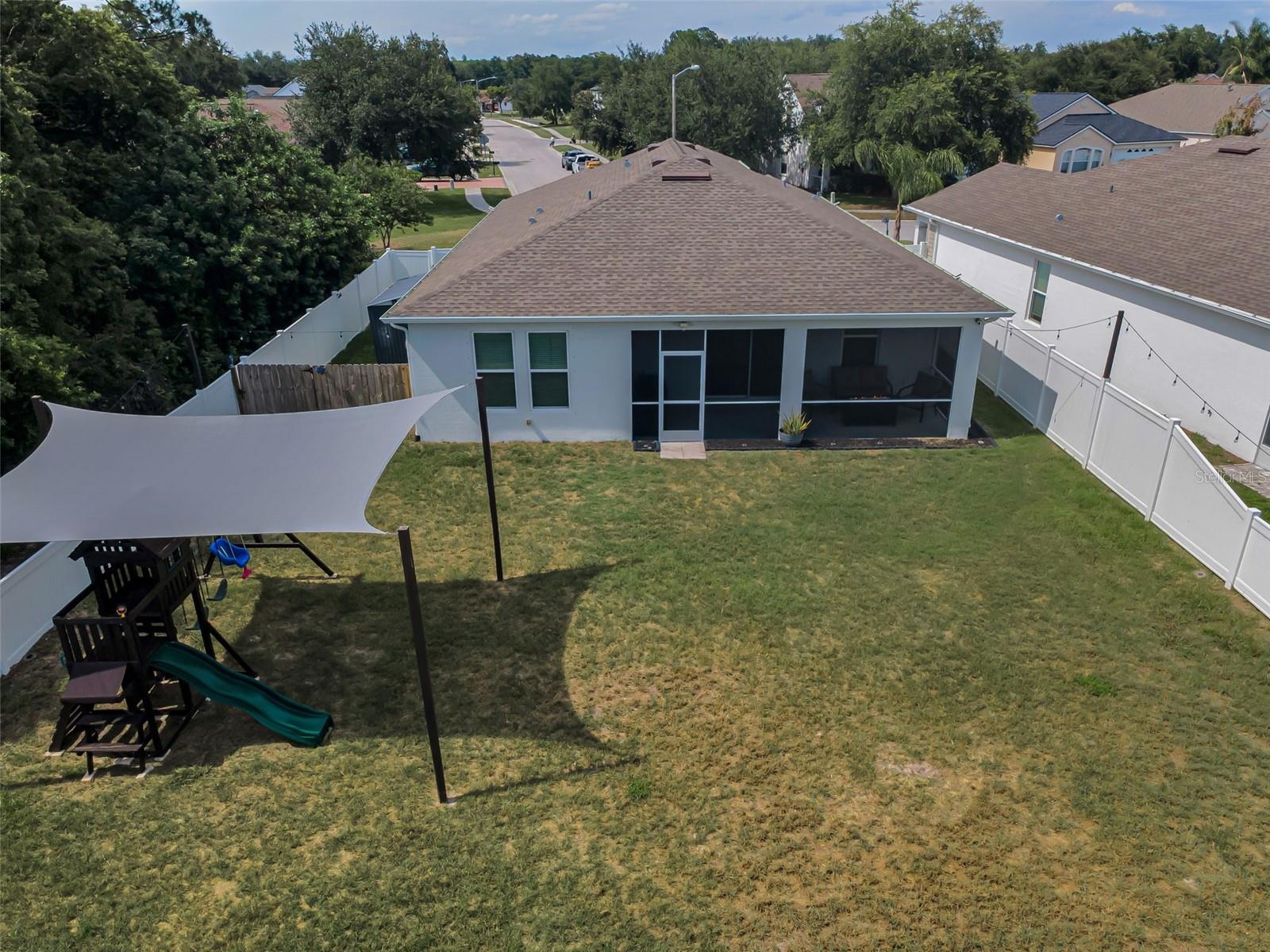 RIVERCHASE - Residential