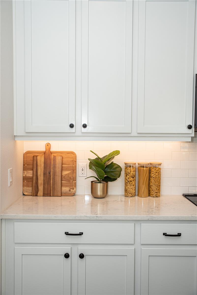 RIVERCHASE - Residential