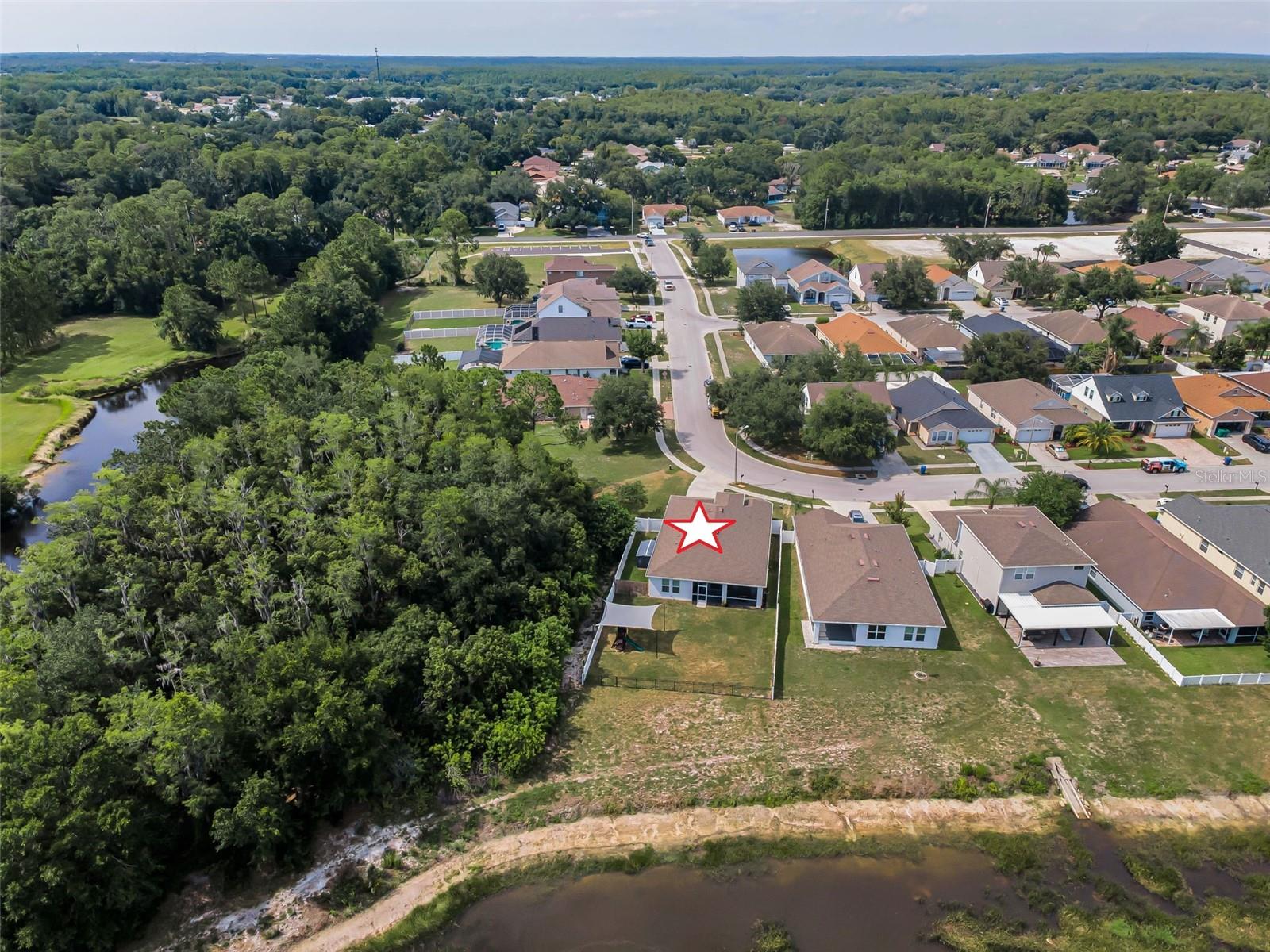 RIVERCHASE - Residential