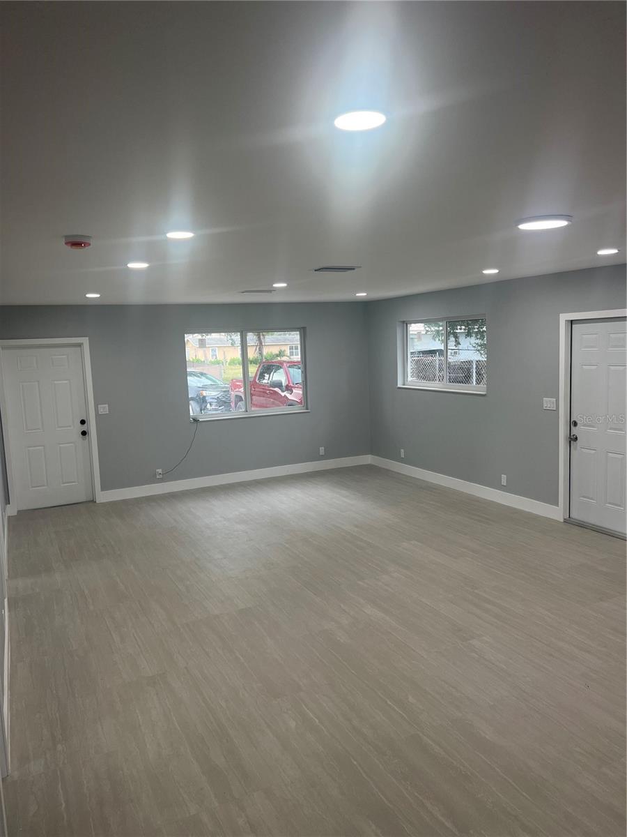 ARLINGTON PARK 11-52 B - Residential Lease