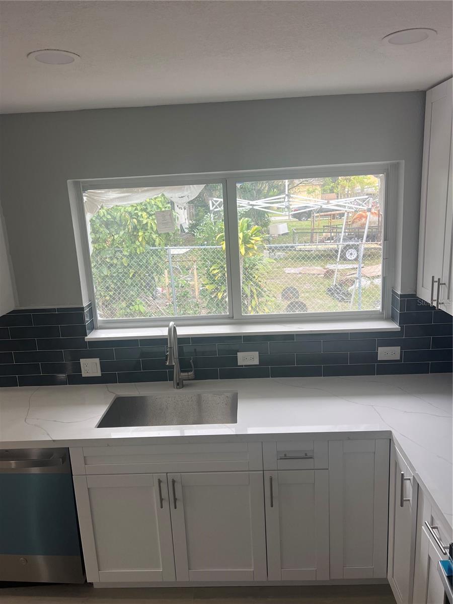 ARLINGTON PARK 11-52 B - Residential Lease