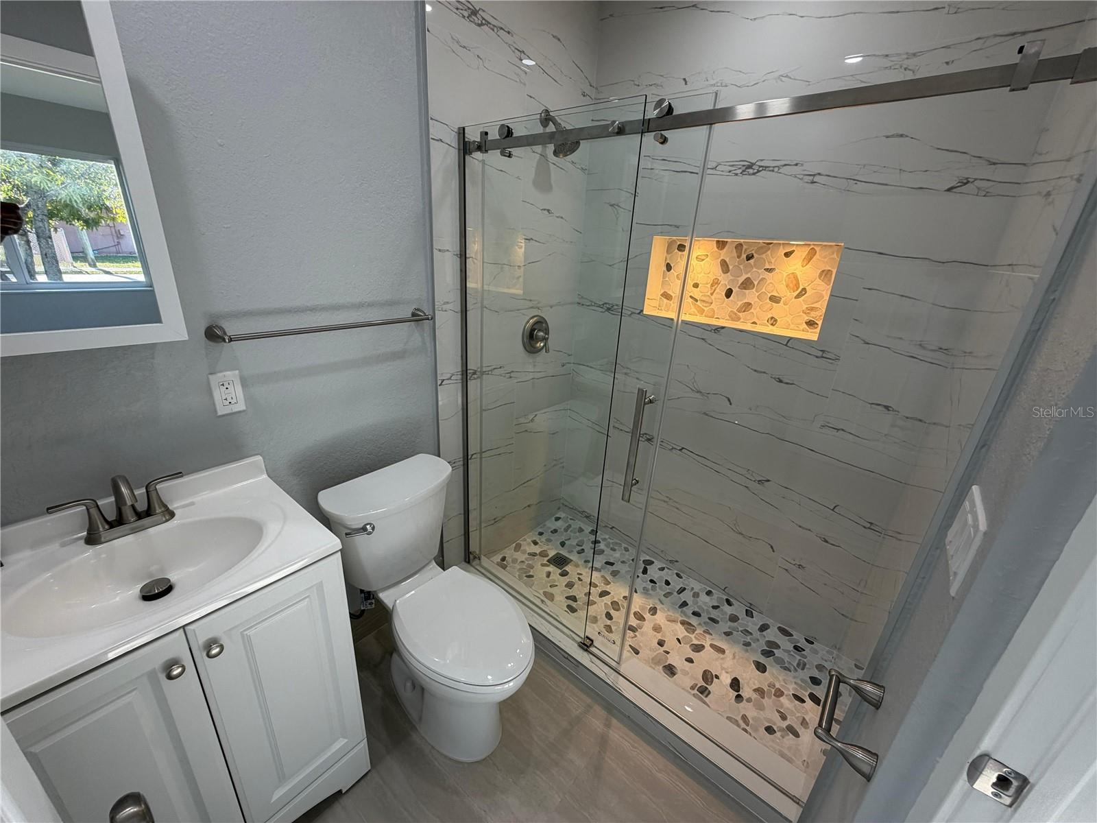ARLINGTON PARK 11-52 B - Residential Lease
