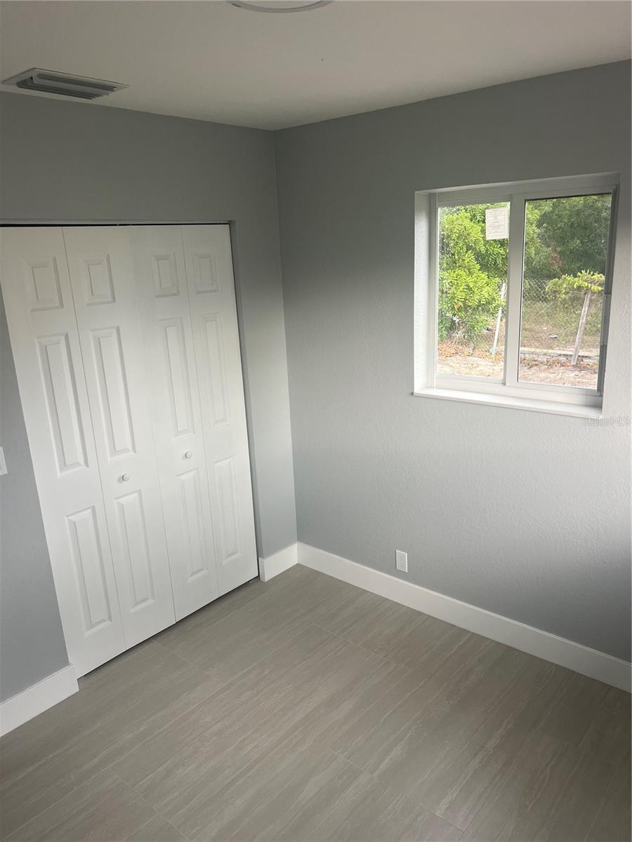 ARLINGTON PARK 11-52 B - Residential Lease