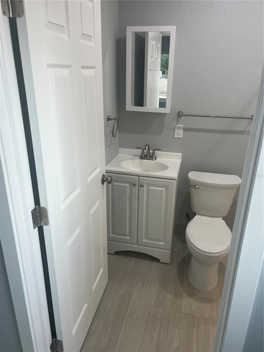 ARLINGTON PARK 11-52 B - Residential Lease