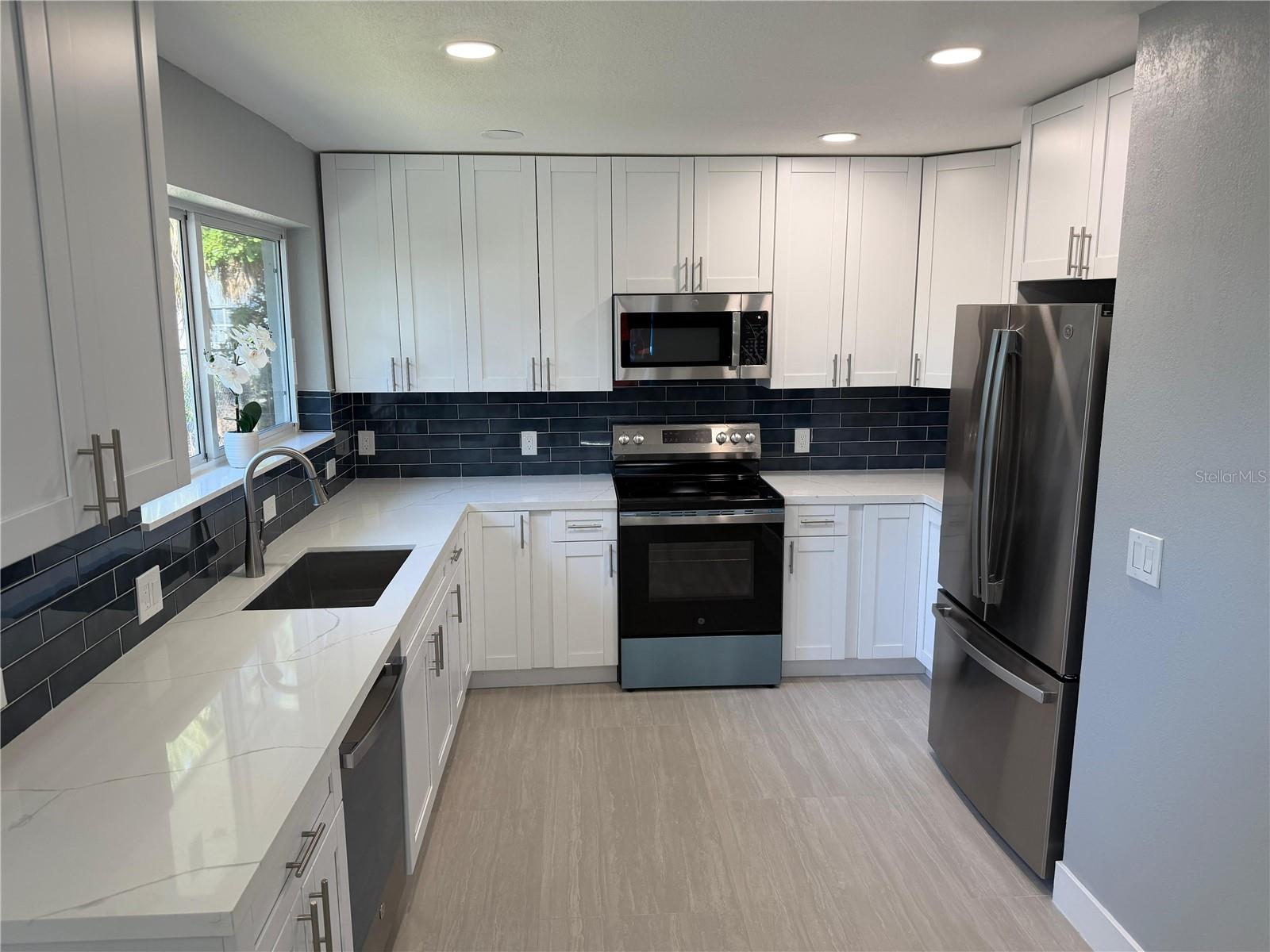 ARLINGTON PARK 11-52 B - Residential Lease
