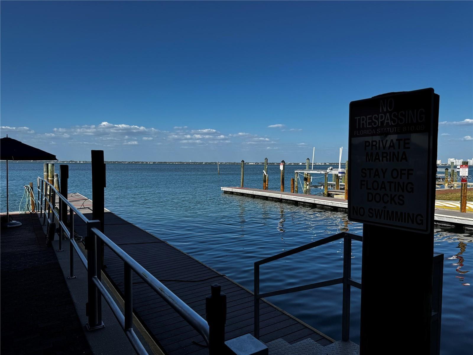 BOATHOUSE ON LONGBOAT - Residential