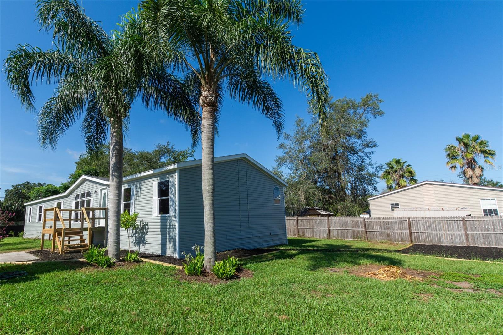 MOON LAKE ESTATES - Residential