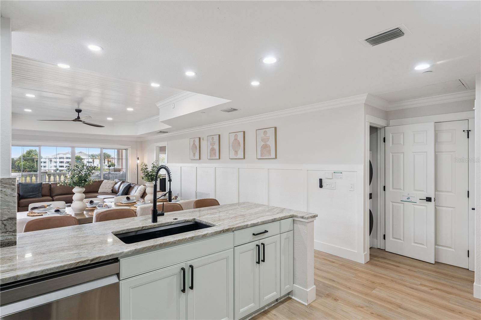 REUNION - Residential