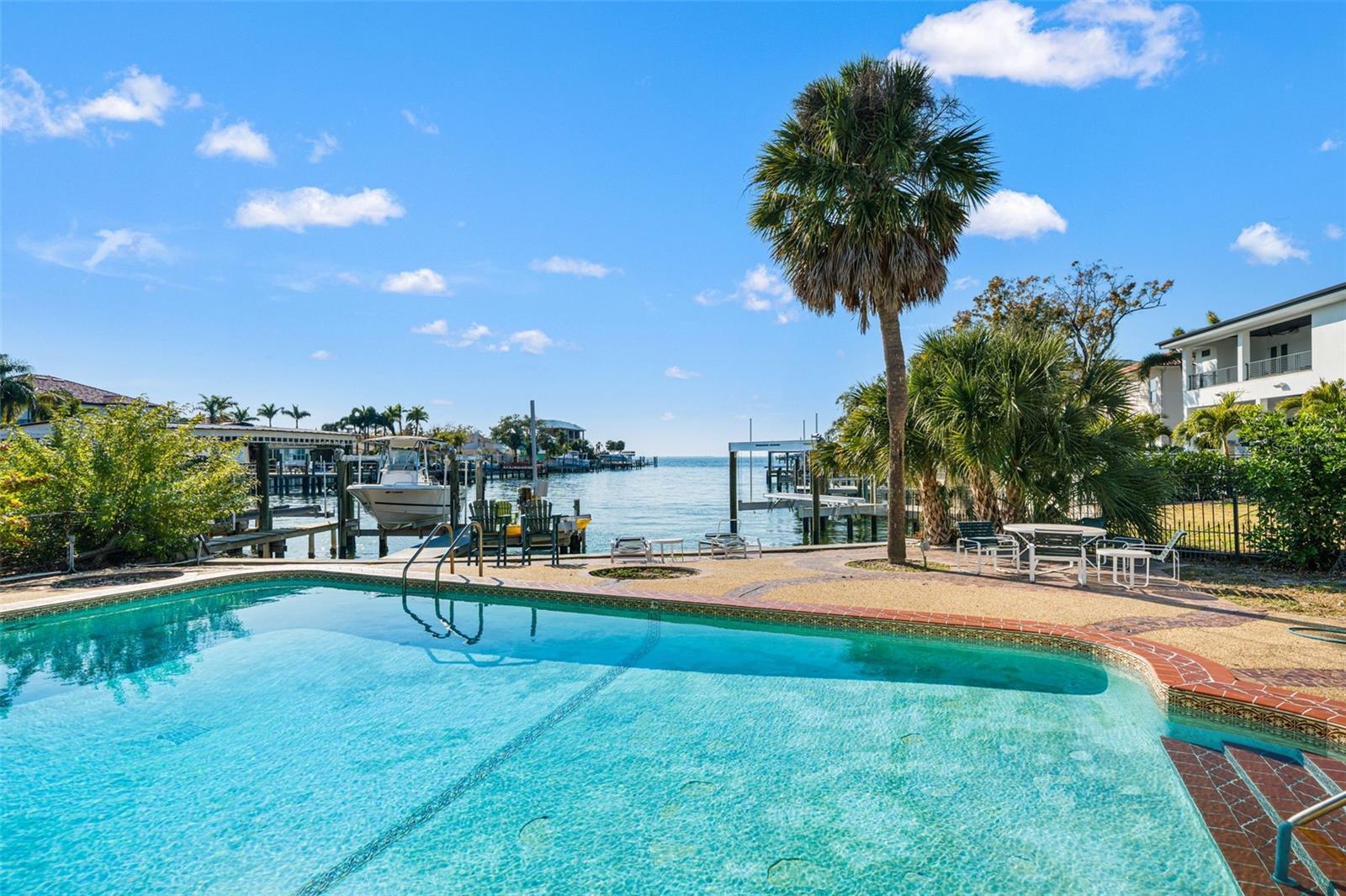 SUNSET PARK ISLES UNIT 4 - Residential
