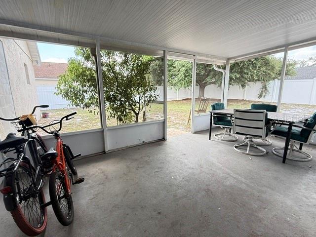 ASHTON PARK - Residential
