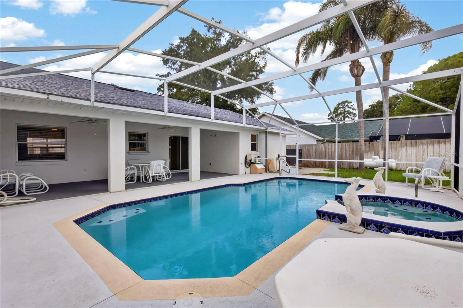 FAIRWAY ESTATES - Residential