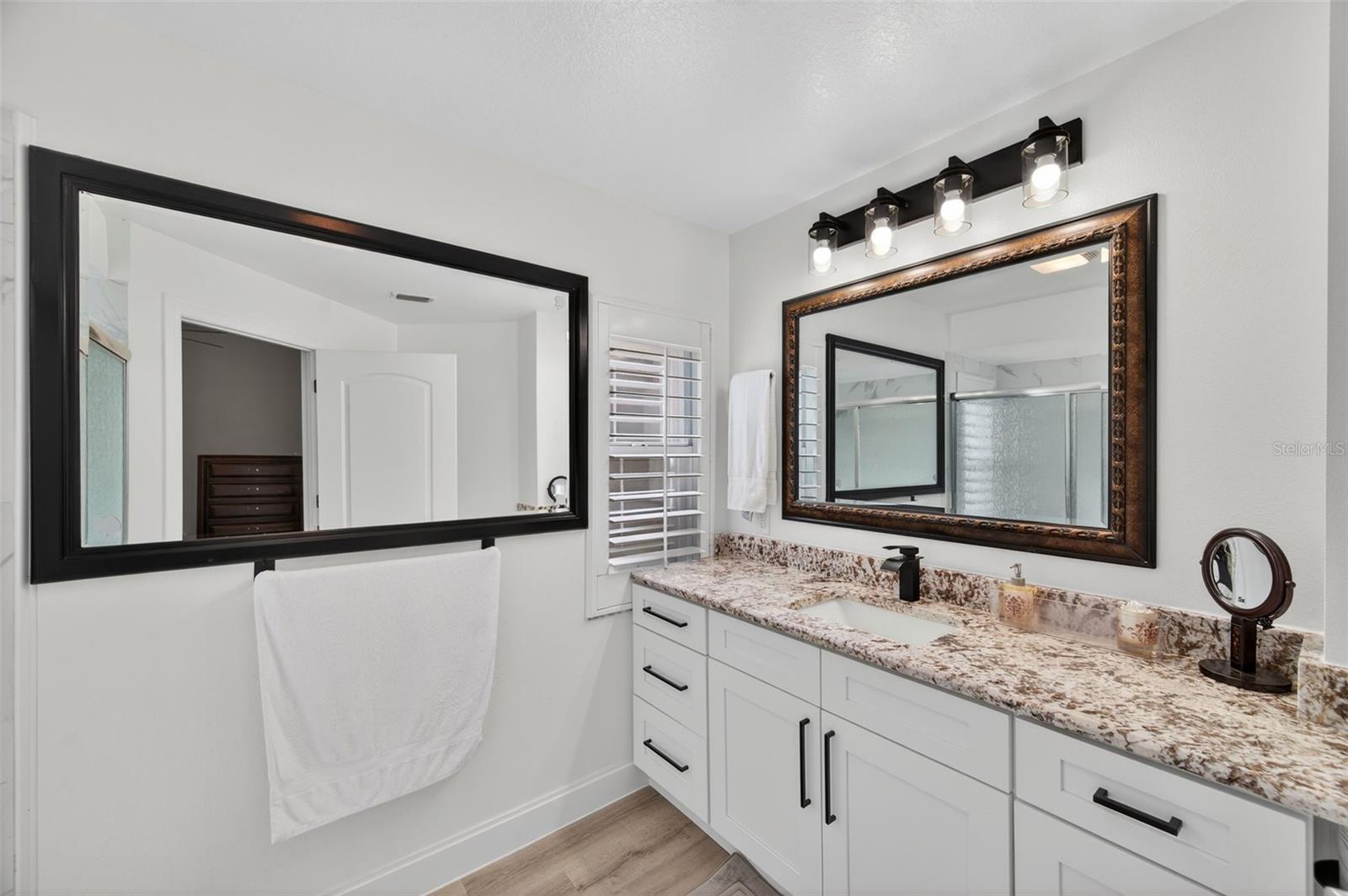 BROOKFIELD - Residential