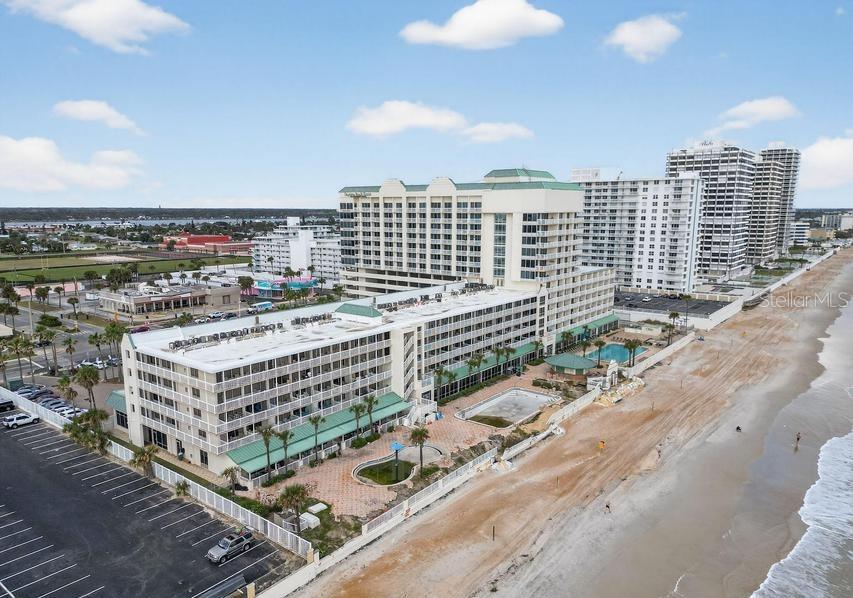 DAYTONA BEACH RESORT & CONFER - Residential