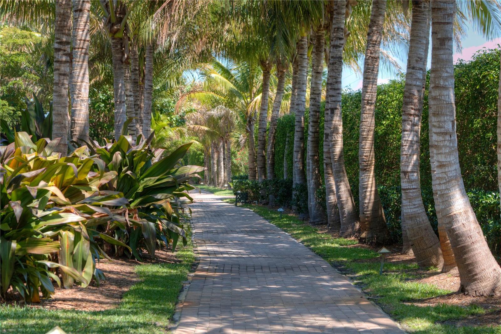 VILLAGE BOCA GRANDE CLUB - Residential