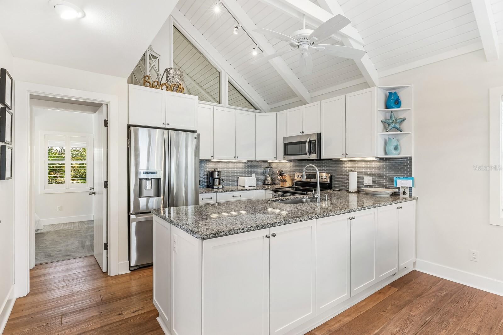VILLAGE BOCA GRANDE CLUB - Residential