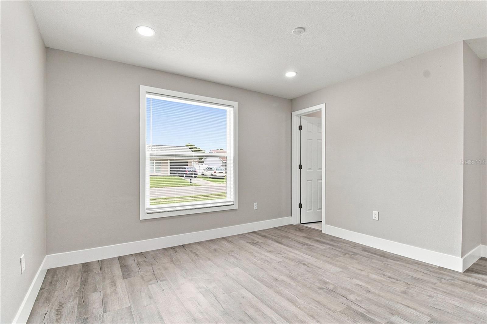 SEVEN SPGS HOMES - Residential