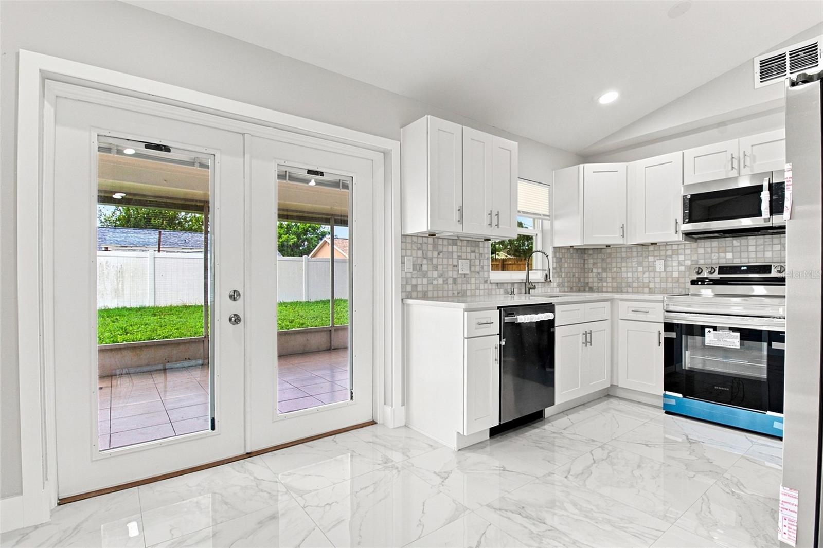 SEVEN SPGS HOMES - Residential