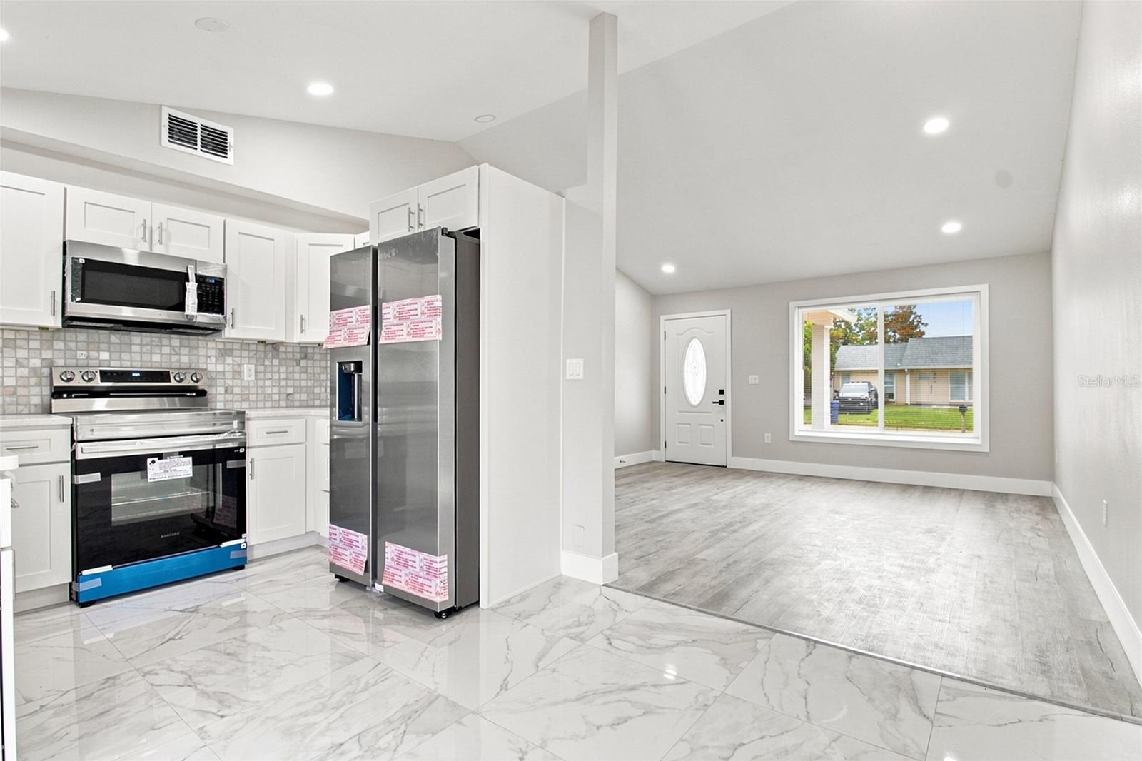 SEVEN SPGS HOMES - Residential