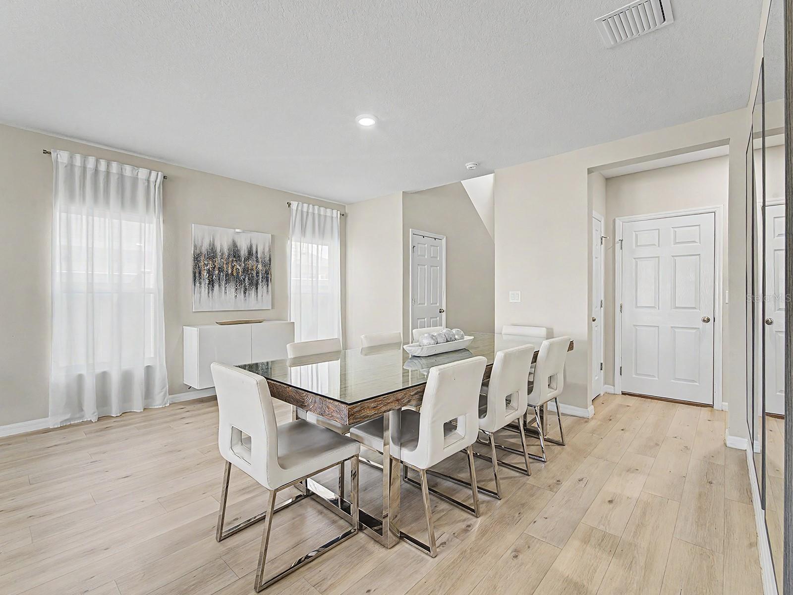 PASADENA POINT PH 2 - Residential Lease