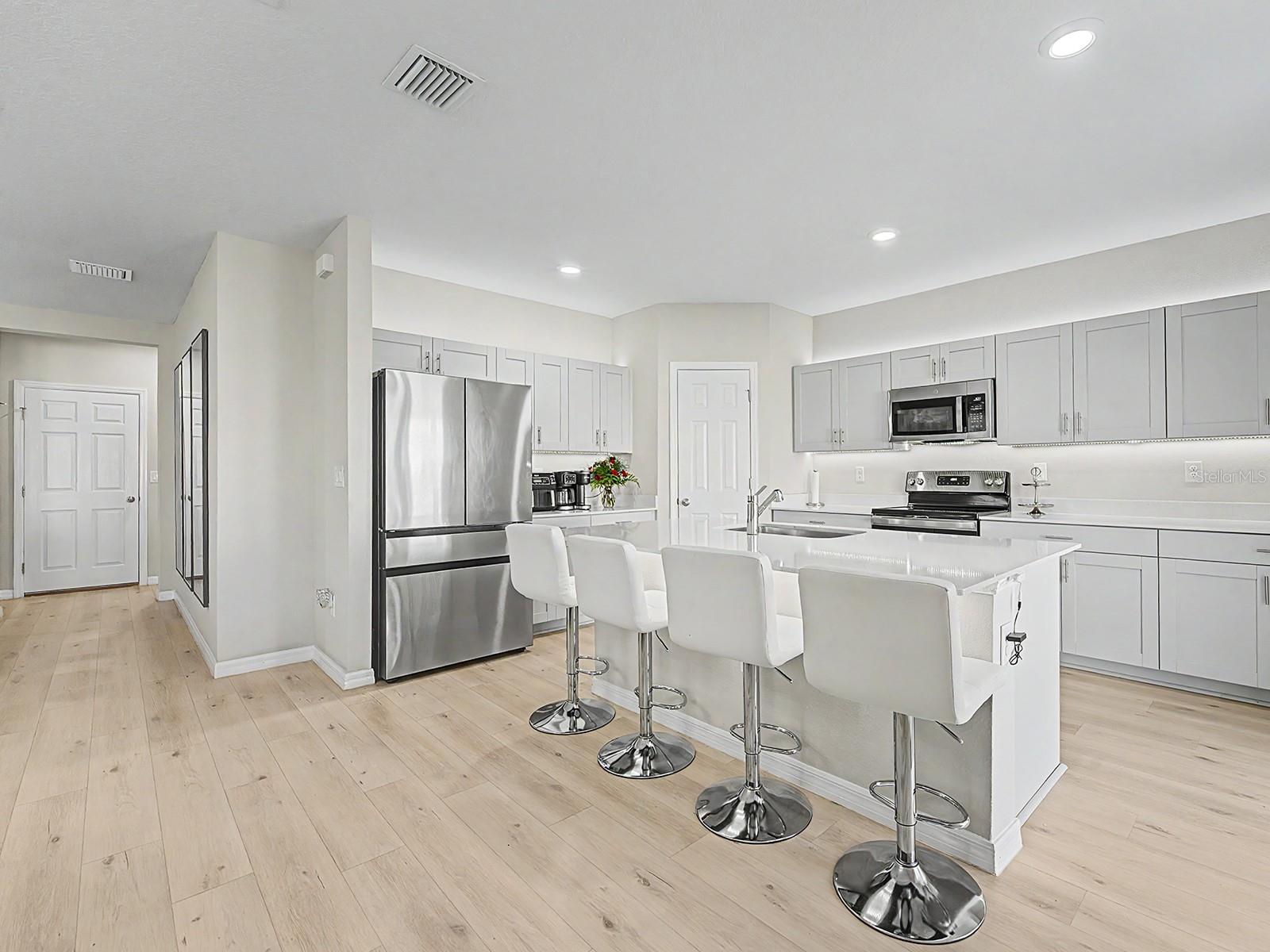 PASADENA POINT PH 2 - Residential Lease
