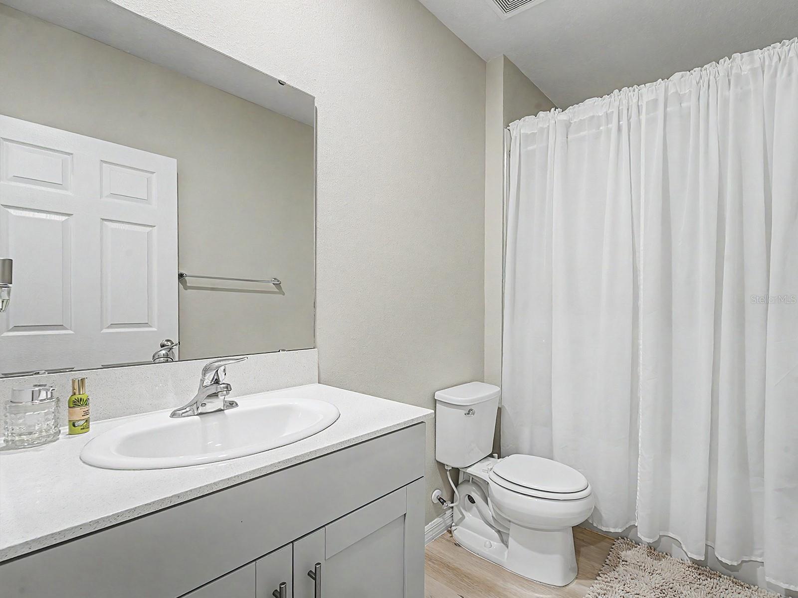 PASADENA POINT PH 2 - Residential Lease