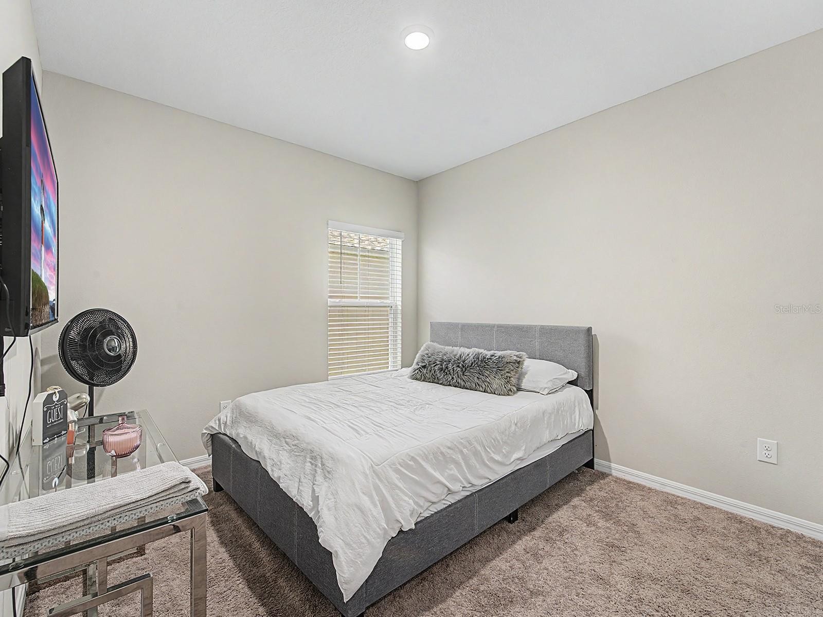 PASADENA POINT PH 2 - Residential Lease