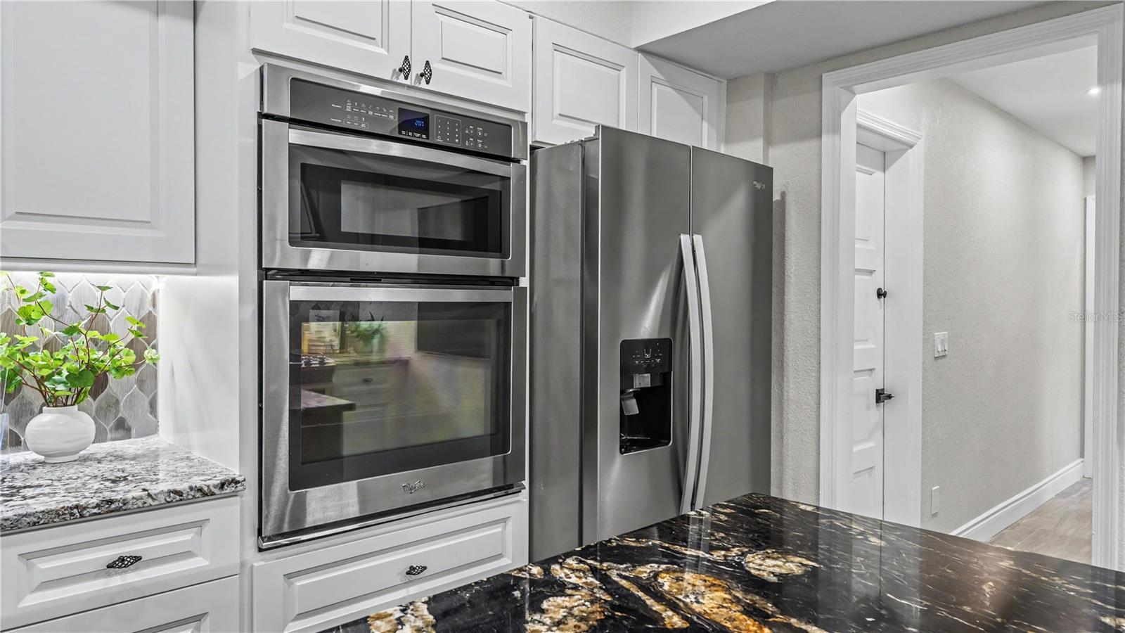 ROYAL OAKS ESTATE - Residential
