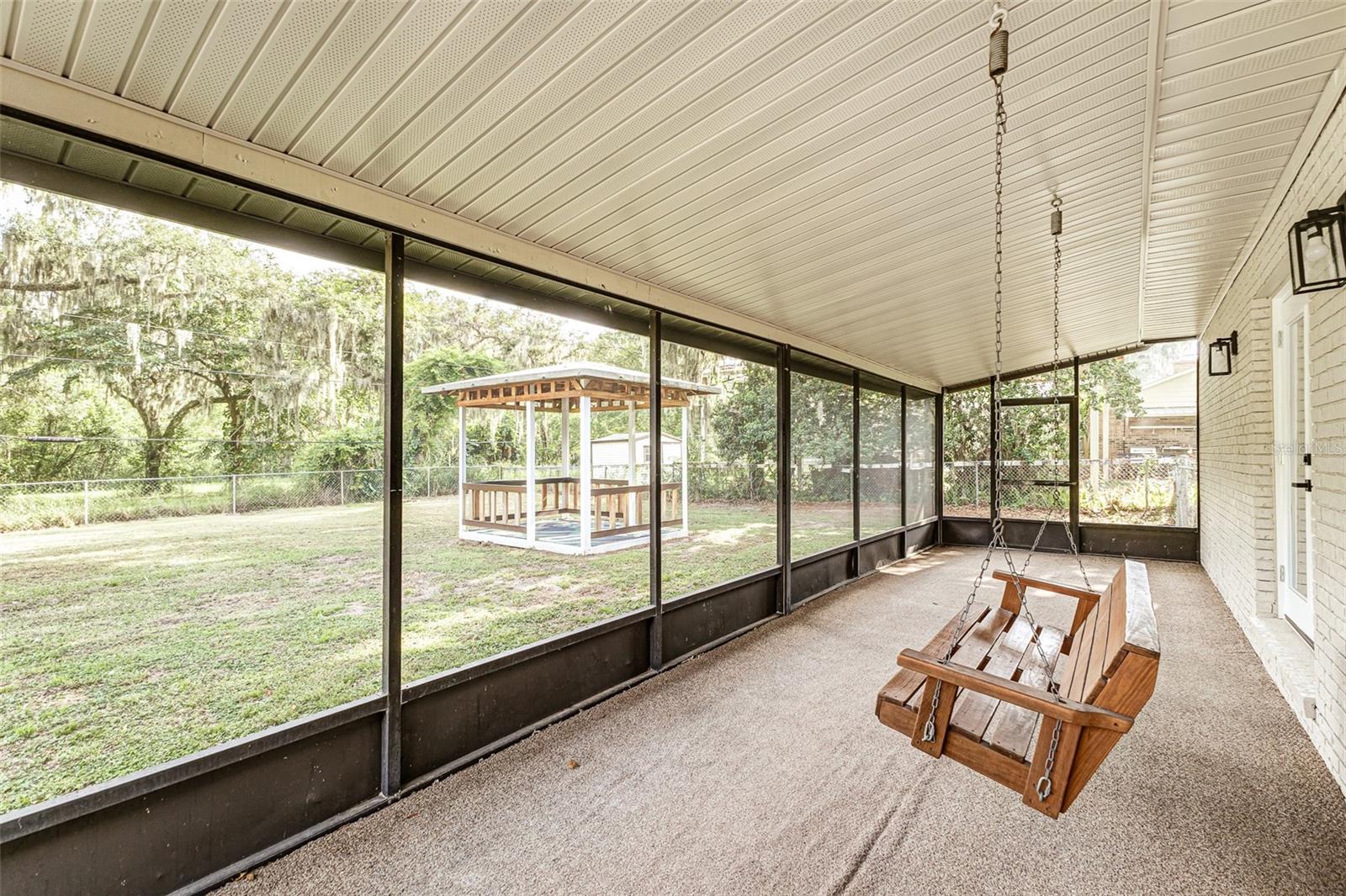 ROYAL OAKS ESTATE - Residential