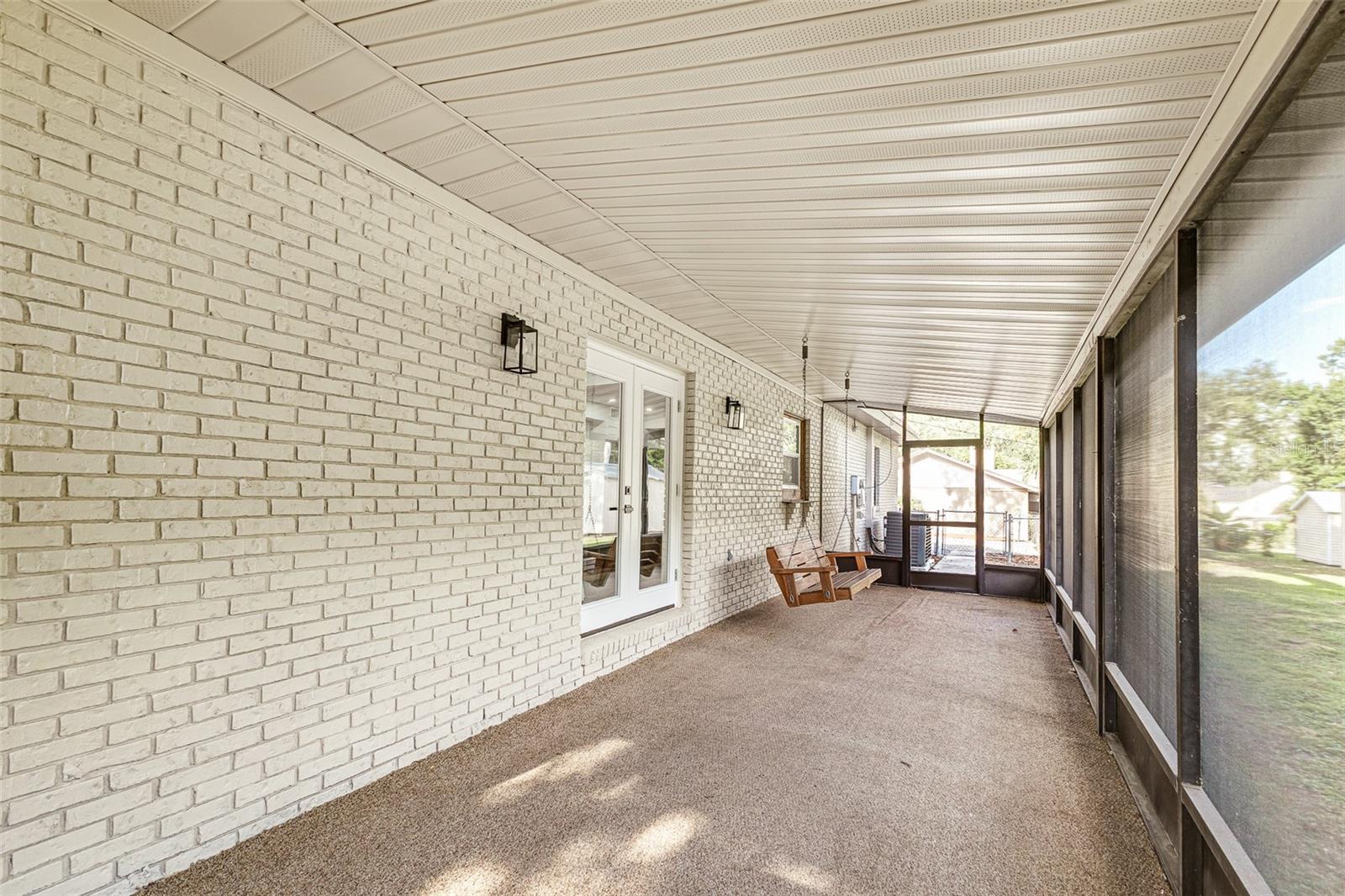 ROYAL OAKS ESTATE - Residential