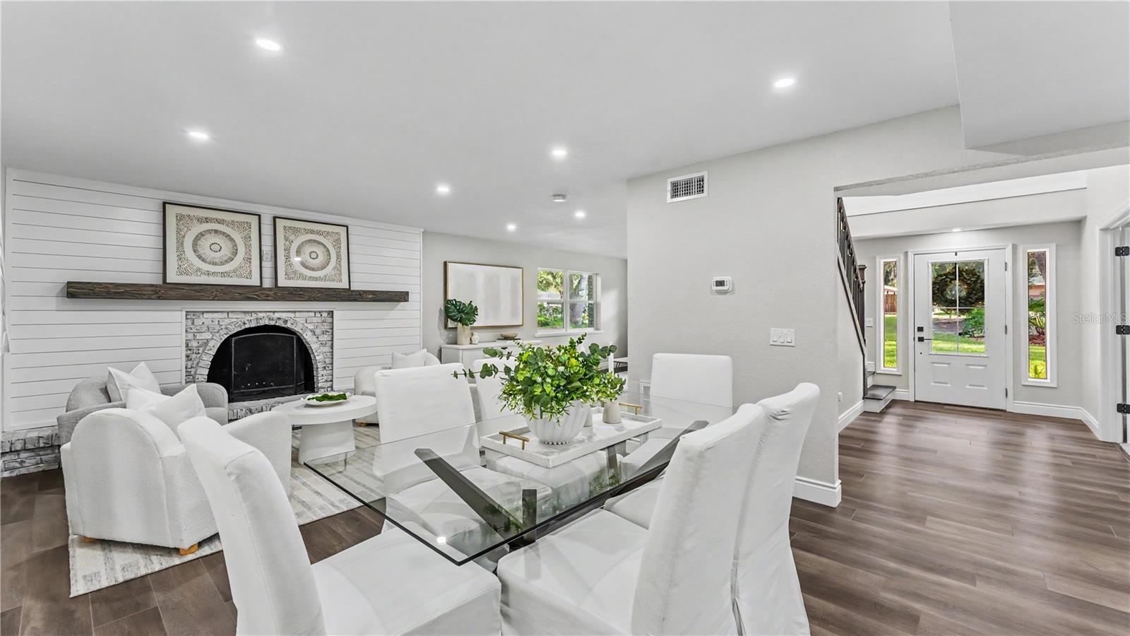 ROYAL OAKS ESTATE - Residential