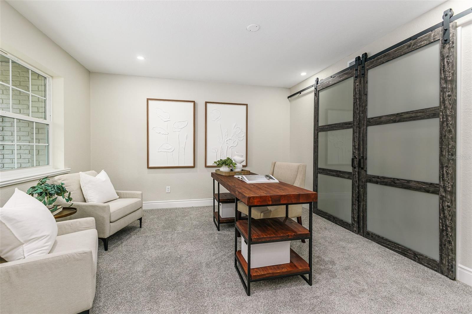 ROYAL OAKS ESTATE - Residential