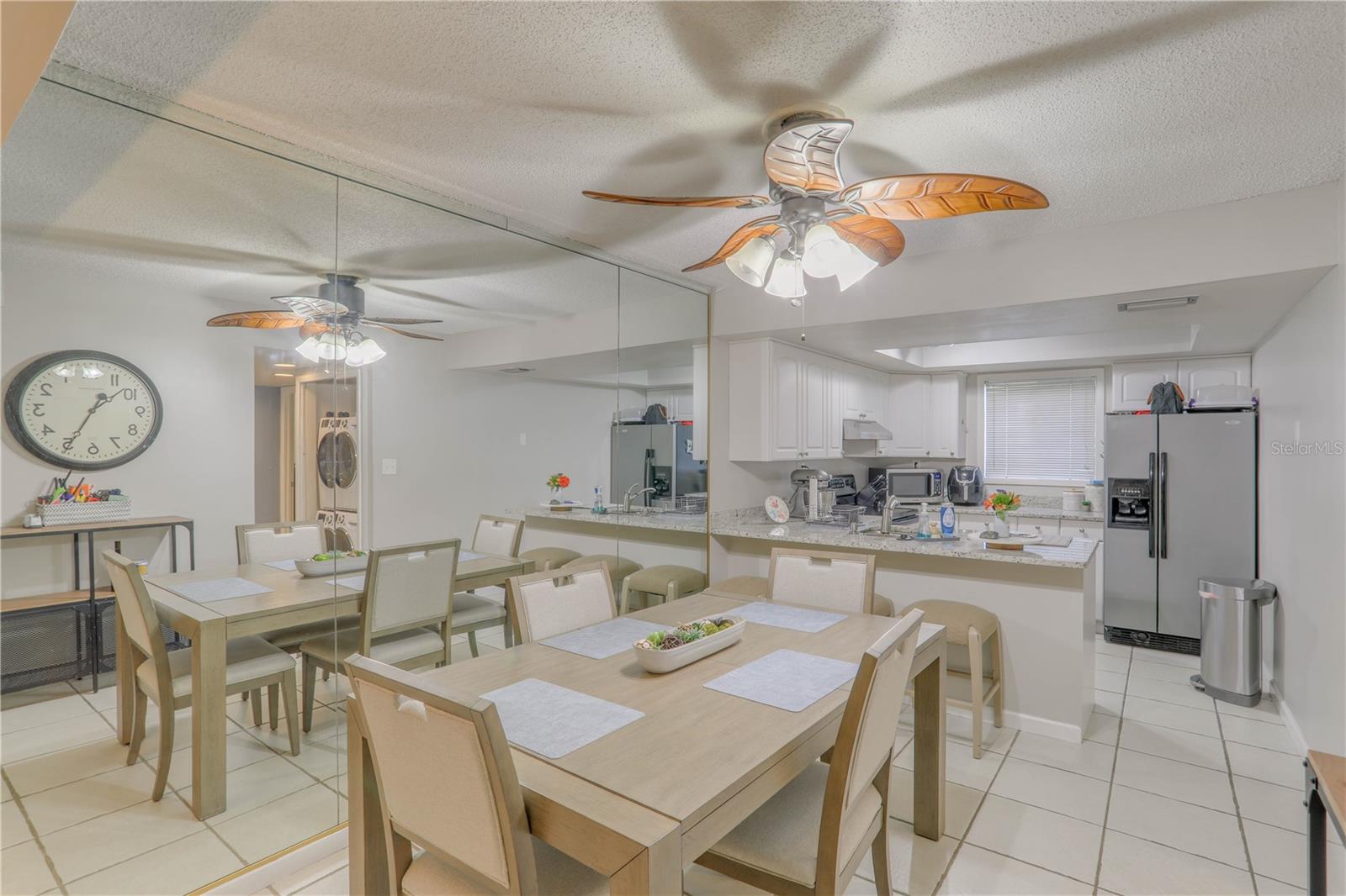 ONE THOUSAND OAKS - Residential Lease