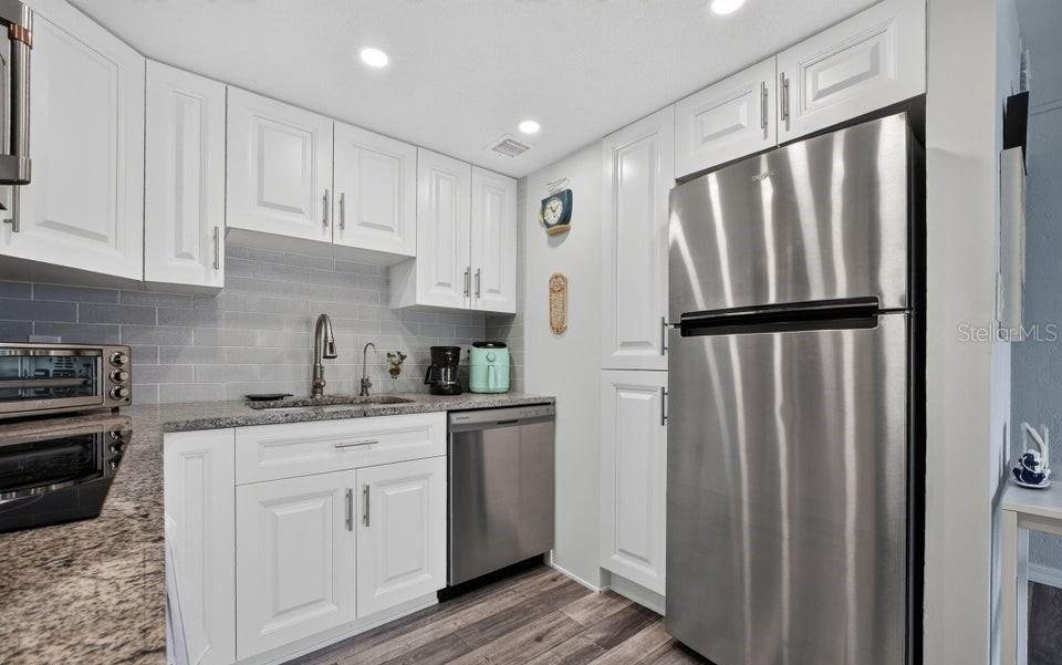 OCEAN WATCH CONDO - Residential