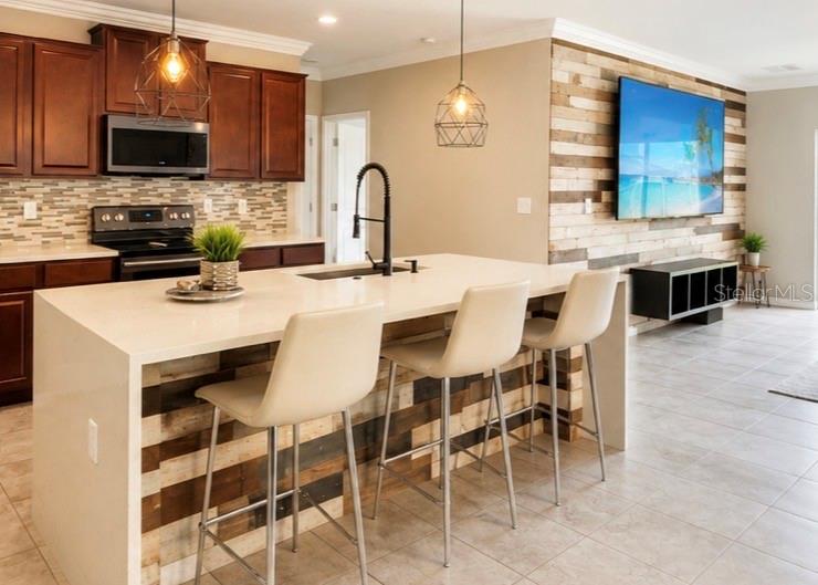 SUNSHINE VILLAGE PH 3A & - Residential