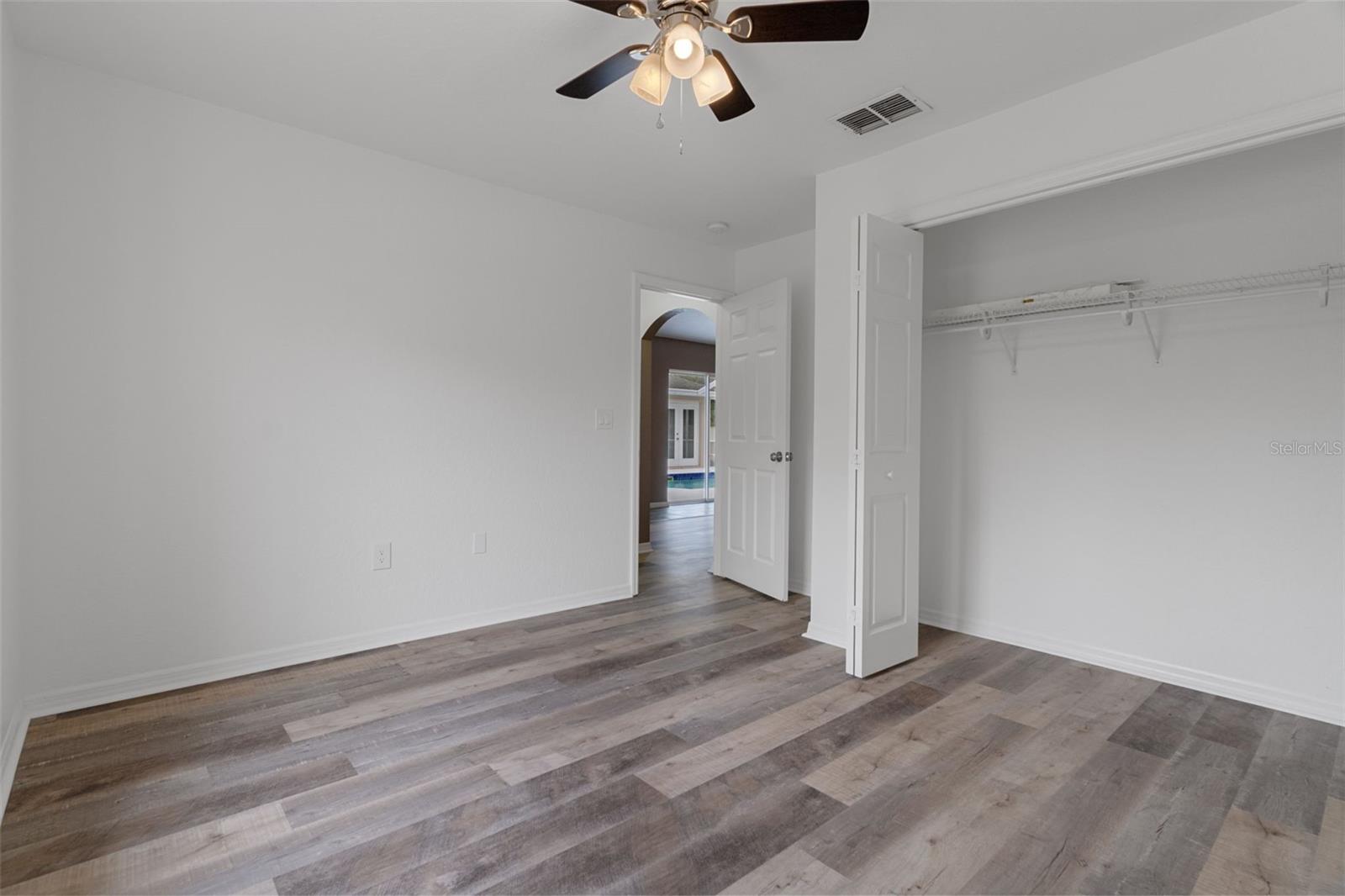 SPRING HILL - Residential