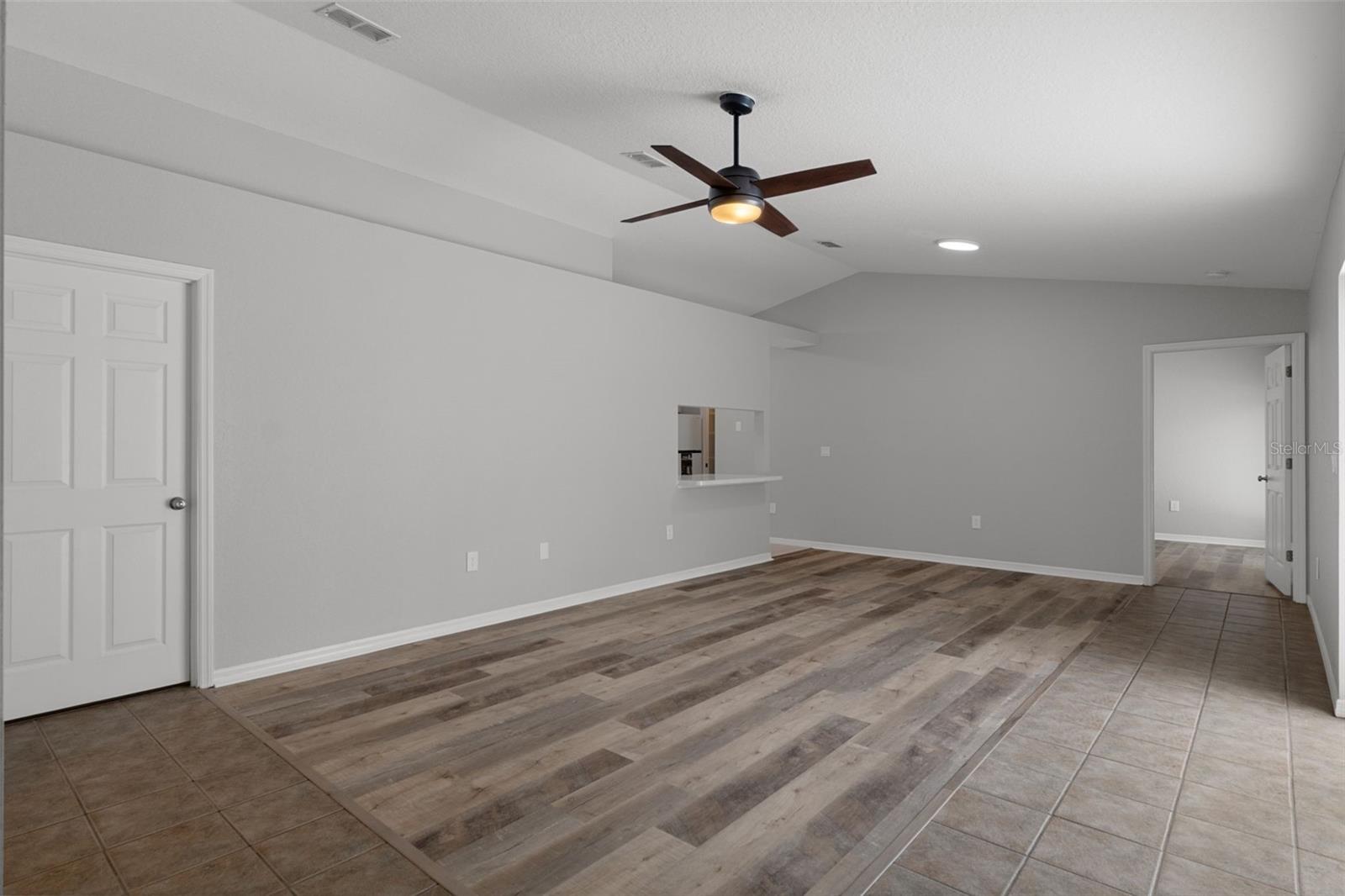SPRING HILL - Residential