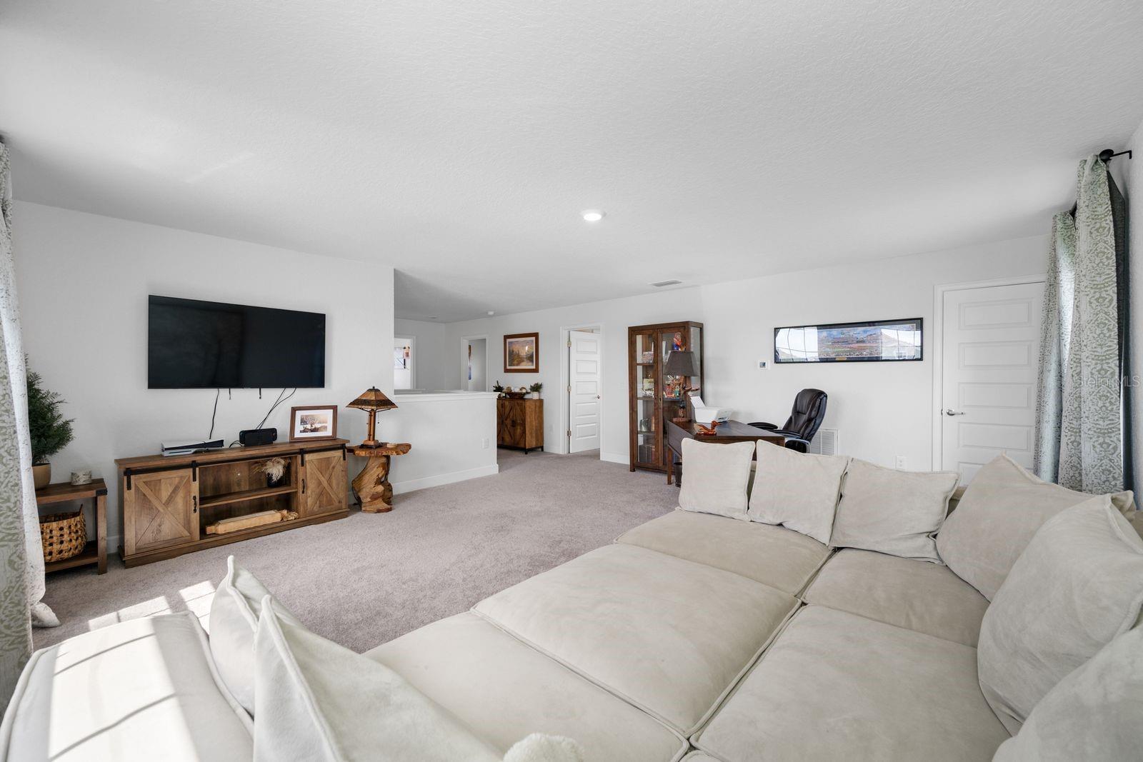 AVIARY AT RUTLAND RANCH PH 1A & 1B - Residential