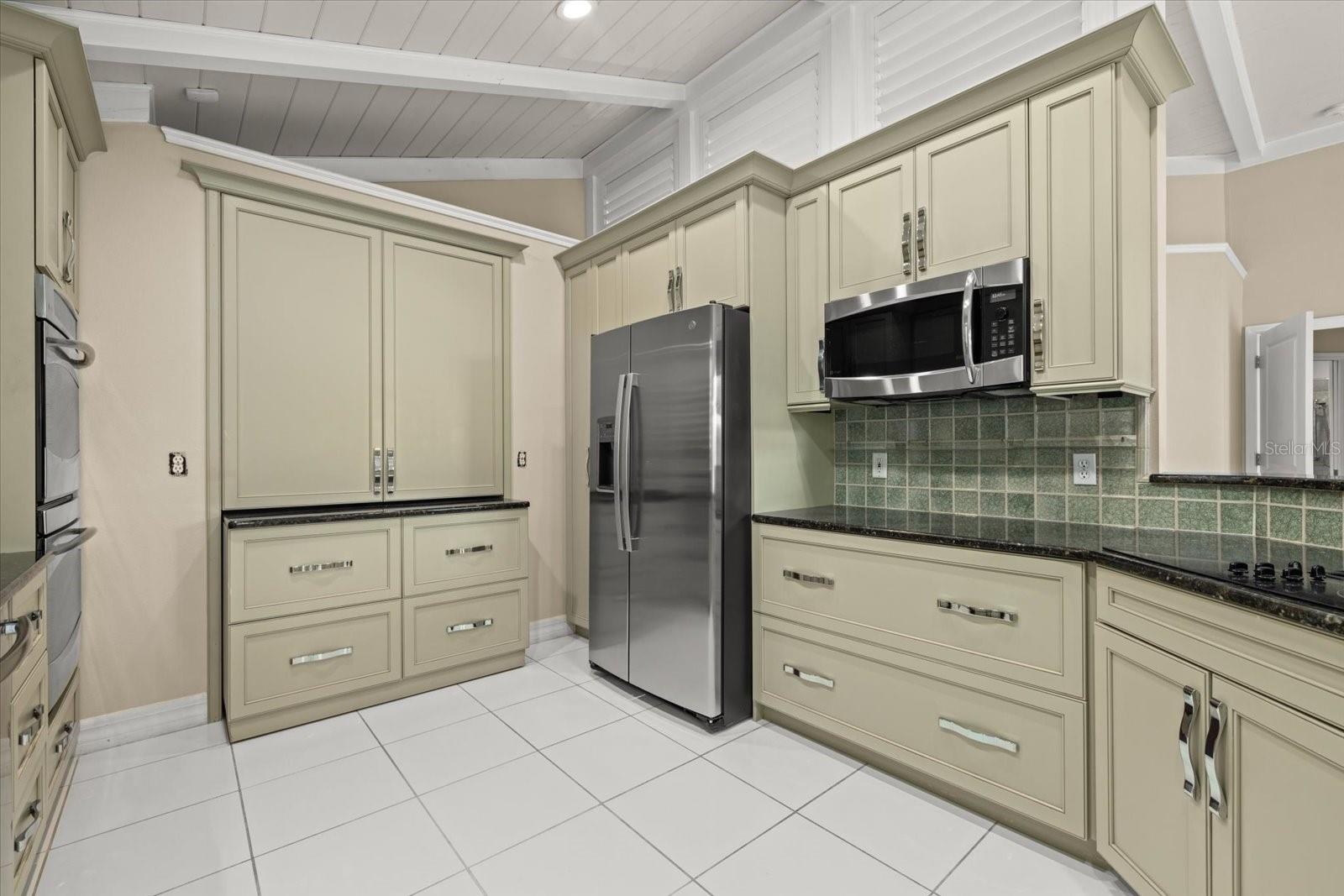 VILLAS AT DEER CREEK - Residential