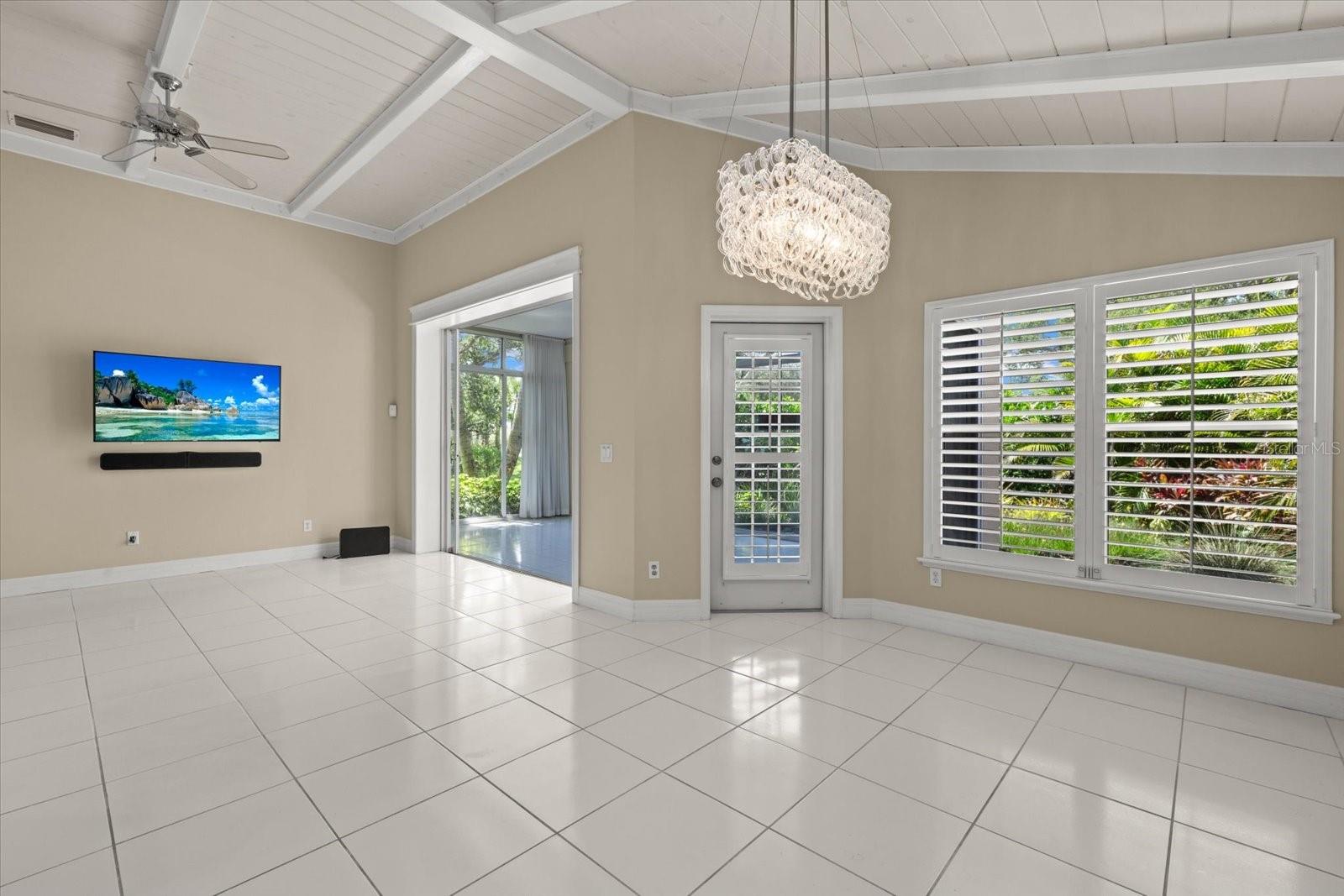 VILLAS AT DEER CREEK - Residential