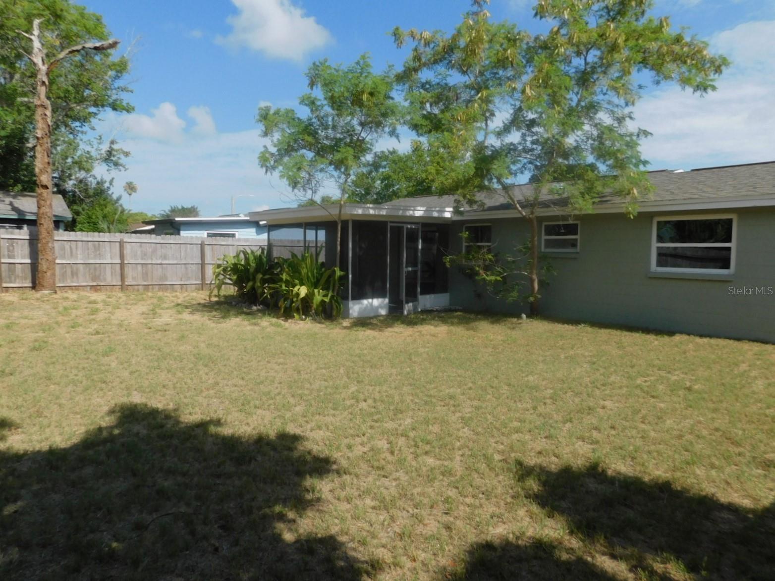 REGENCY PARK - Residential