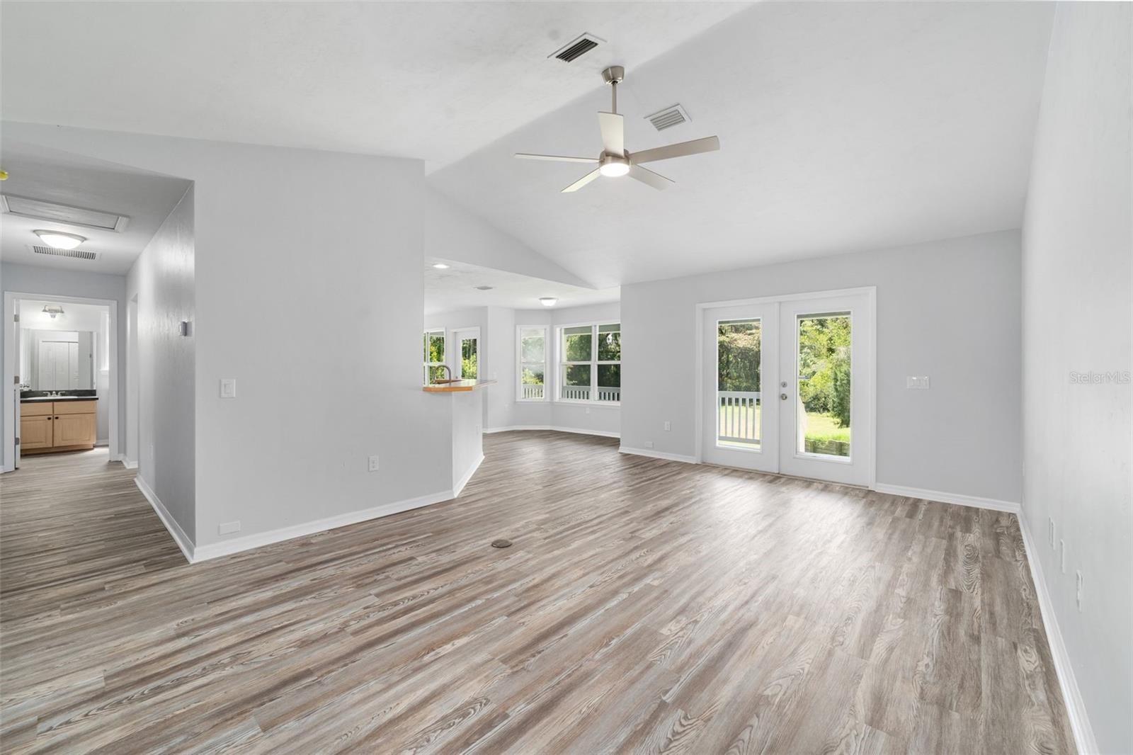 SANTA FE STATION PH 1 - Residential